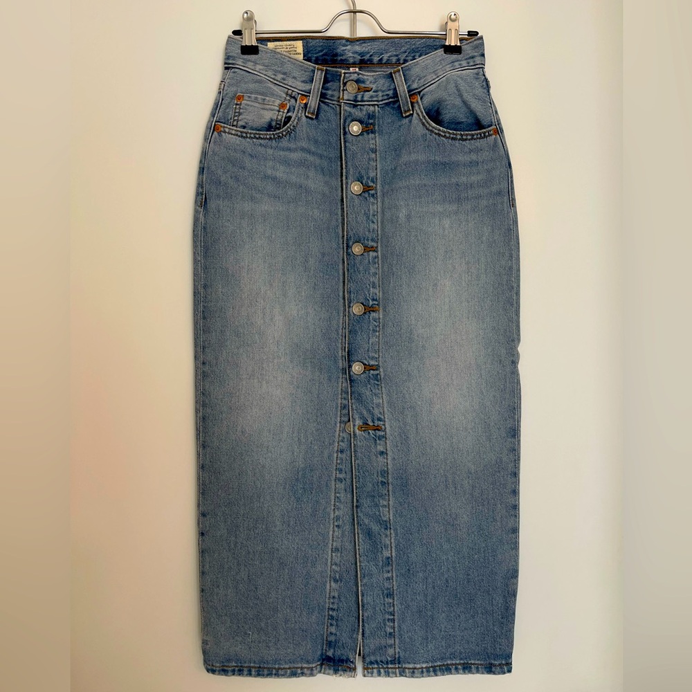 Levi’s Premium Midi Skirt